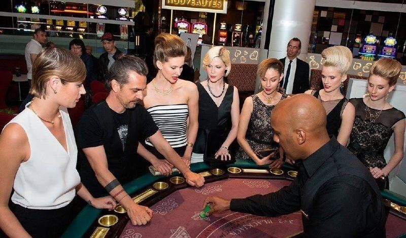 4 Casino Games You Can Play With Other People