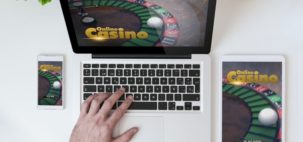 What is an online casino platform?